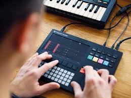 Music Trackers and Their Legacy: A Generation That Changed Music (Translated to SV)